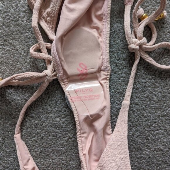 Pilyq ruched textured peach color bikini bottom swimsuit women's Medium BNWT NEW - Picture 7 of 9